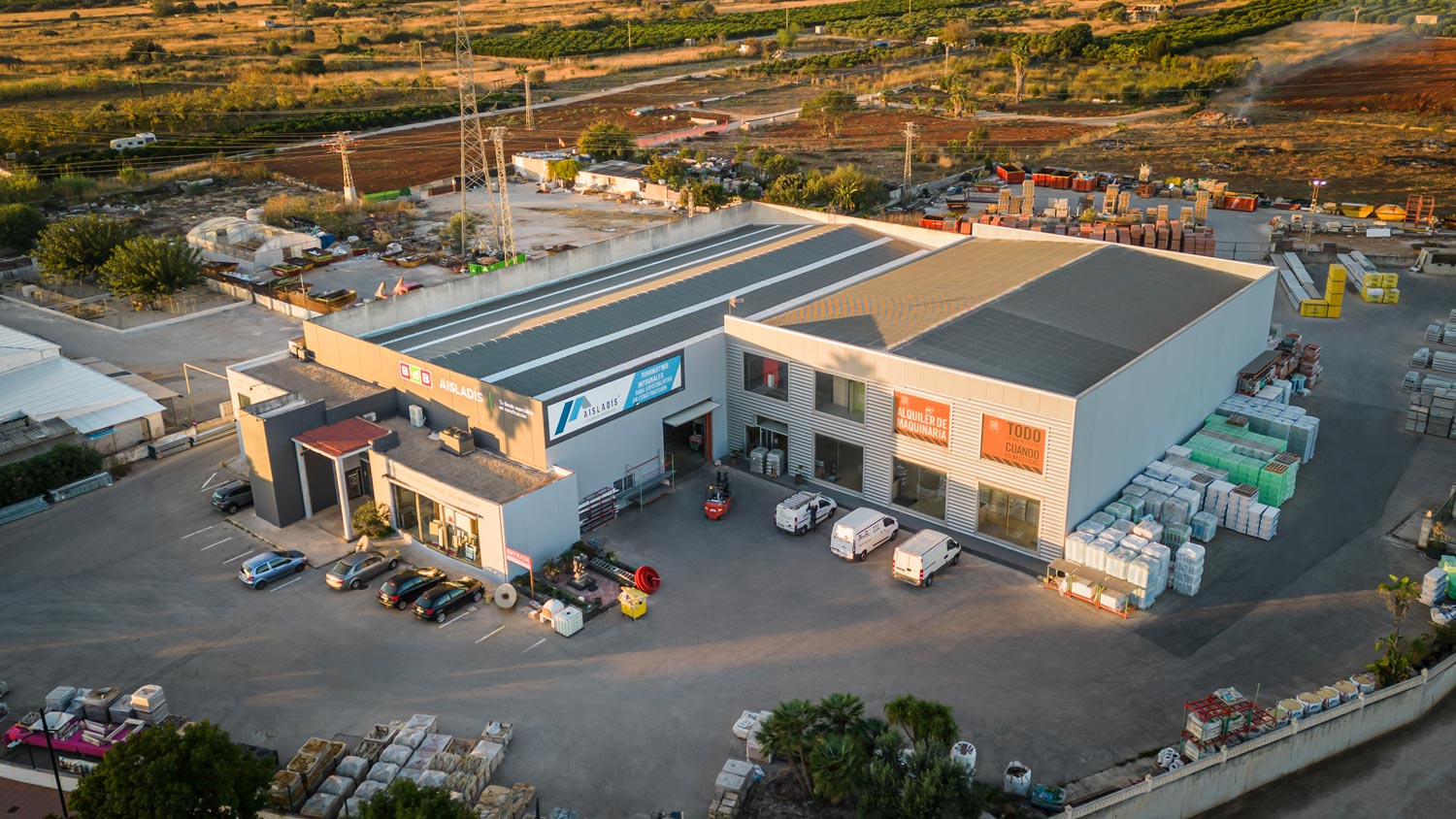 Almacén construcción El Verger - Aisladís